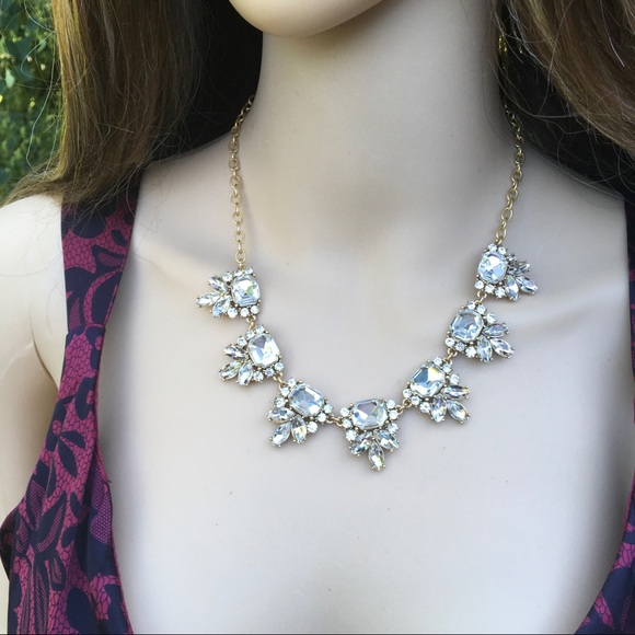 CLOSING SALE. J CREW NECKLACE CRYSTAL DUCHESS - Picture 6 of 8