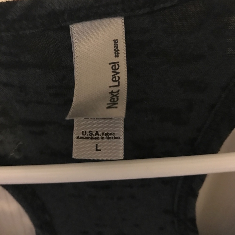 Workout Tank - Picture 3 of 4