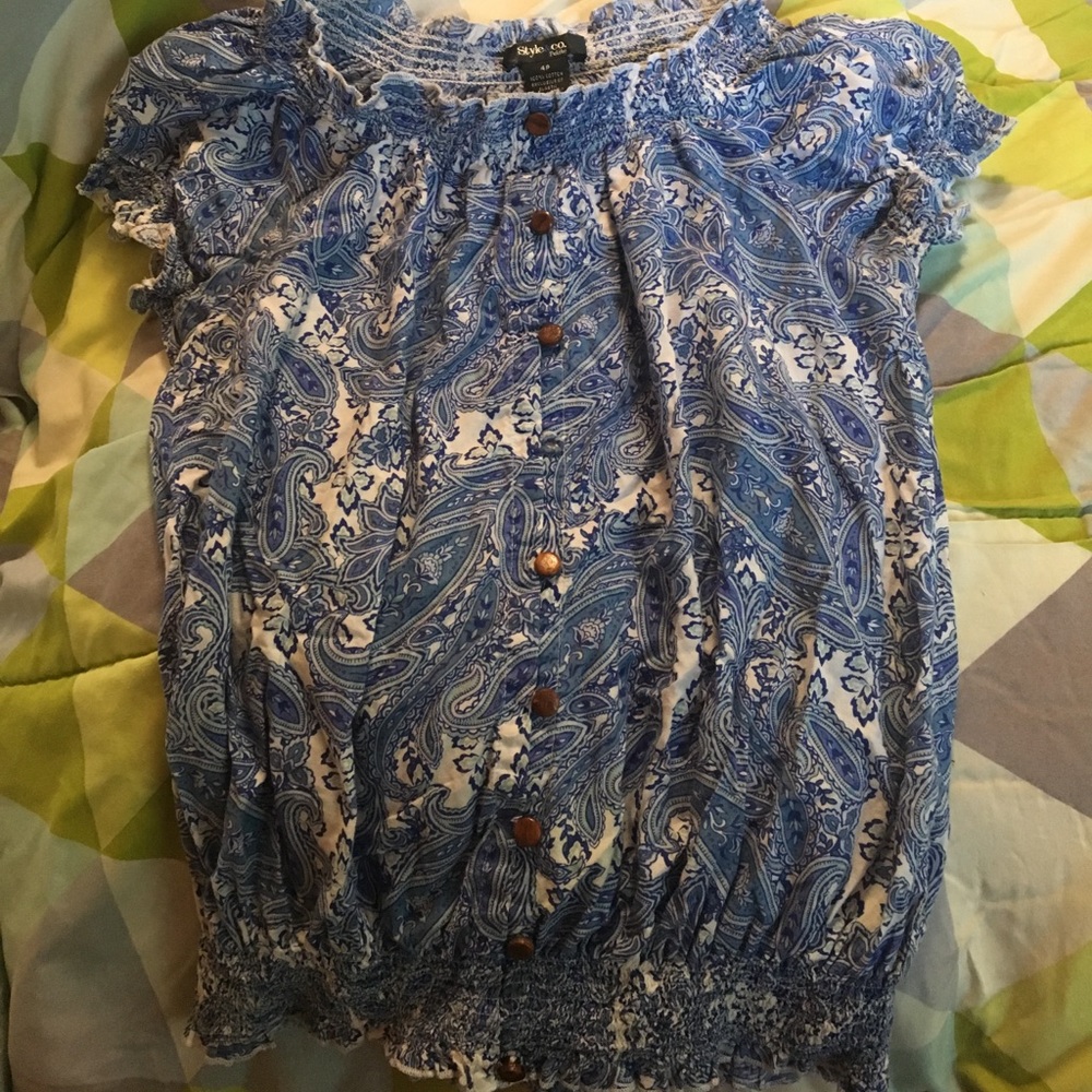 Style and co. Petite shirt, one button missing