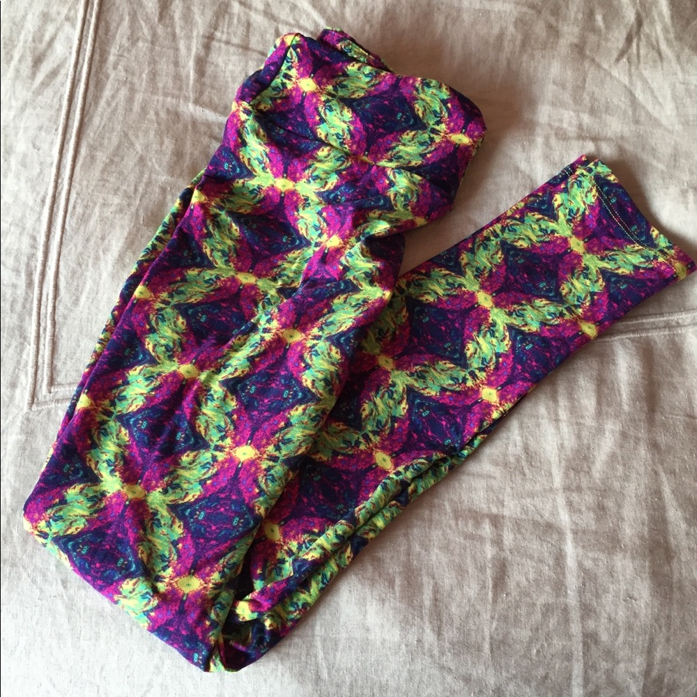 LuLaRoe One Size Leggings Never worn!