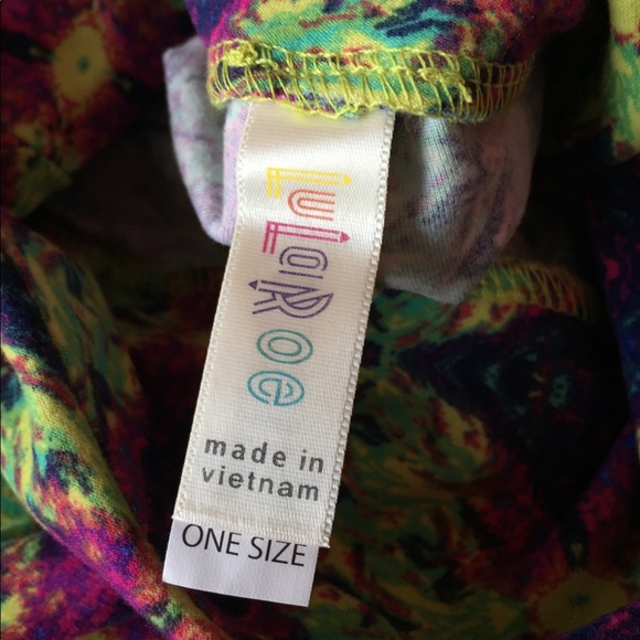 LuLaRoe One Size Leggings Never worn! - Picture 3 of 3