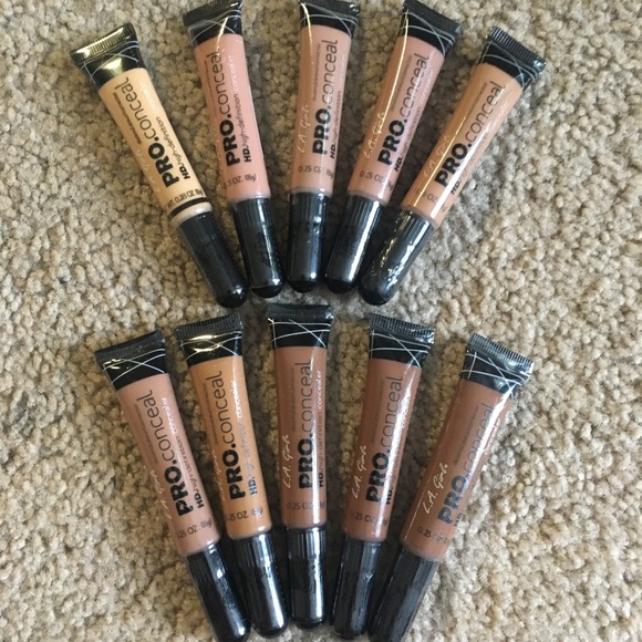 💖 SOLD 💖 Assorted LA girl concealers - Picture 1 of 3