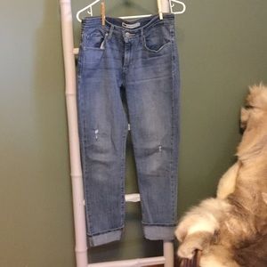 Levi's Mid Rise skinny denim