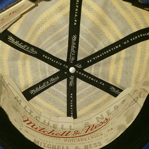 NBA Mitchell & Ness GSW Hat - Picture 3 of 4
