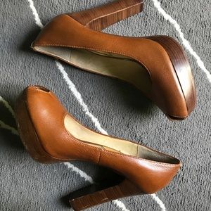 MICHAEL Michael Kors luggage pump