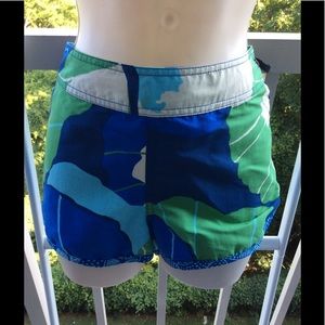 Patagonia Tropical Shorts Size 10 🌴
