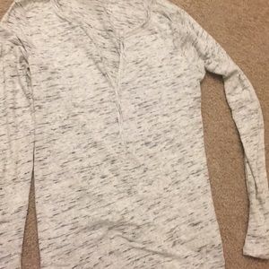 Brand new gap  long sleeve shirt