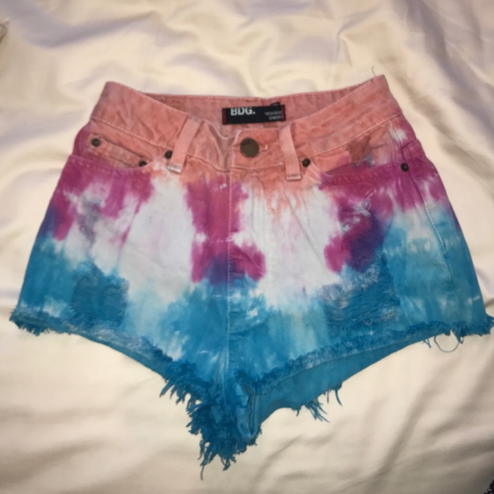 TIE DYE HIGH WAISTED SHORTS