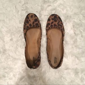 Women's cheetah print flats