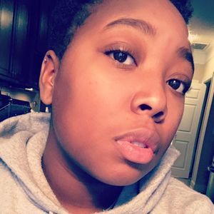 Meet your Posher, Nia