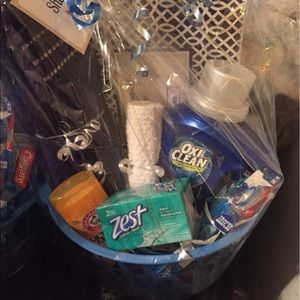 Meet your Posher, Toilen