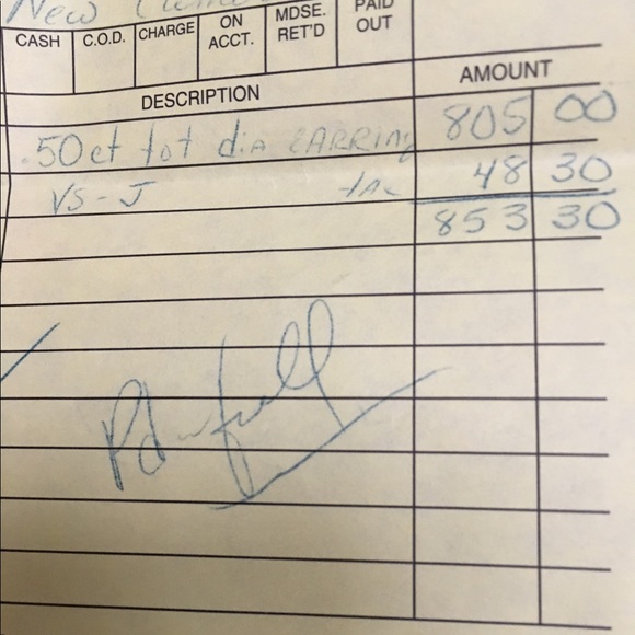 Diamond earrings - Picture 4 of 4