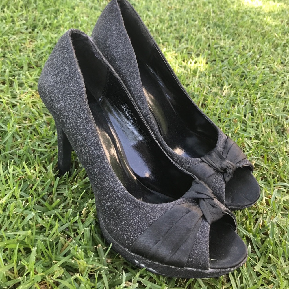 Sparkly Black • Heels