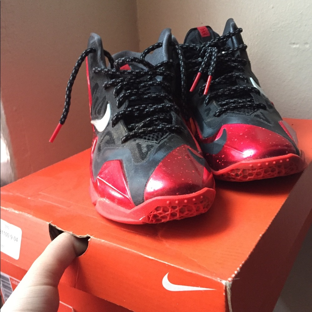 Nike lebron 11 "away"