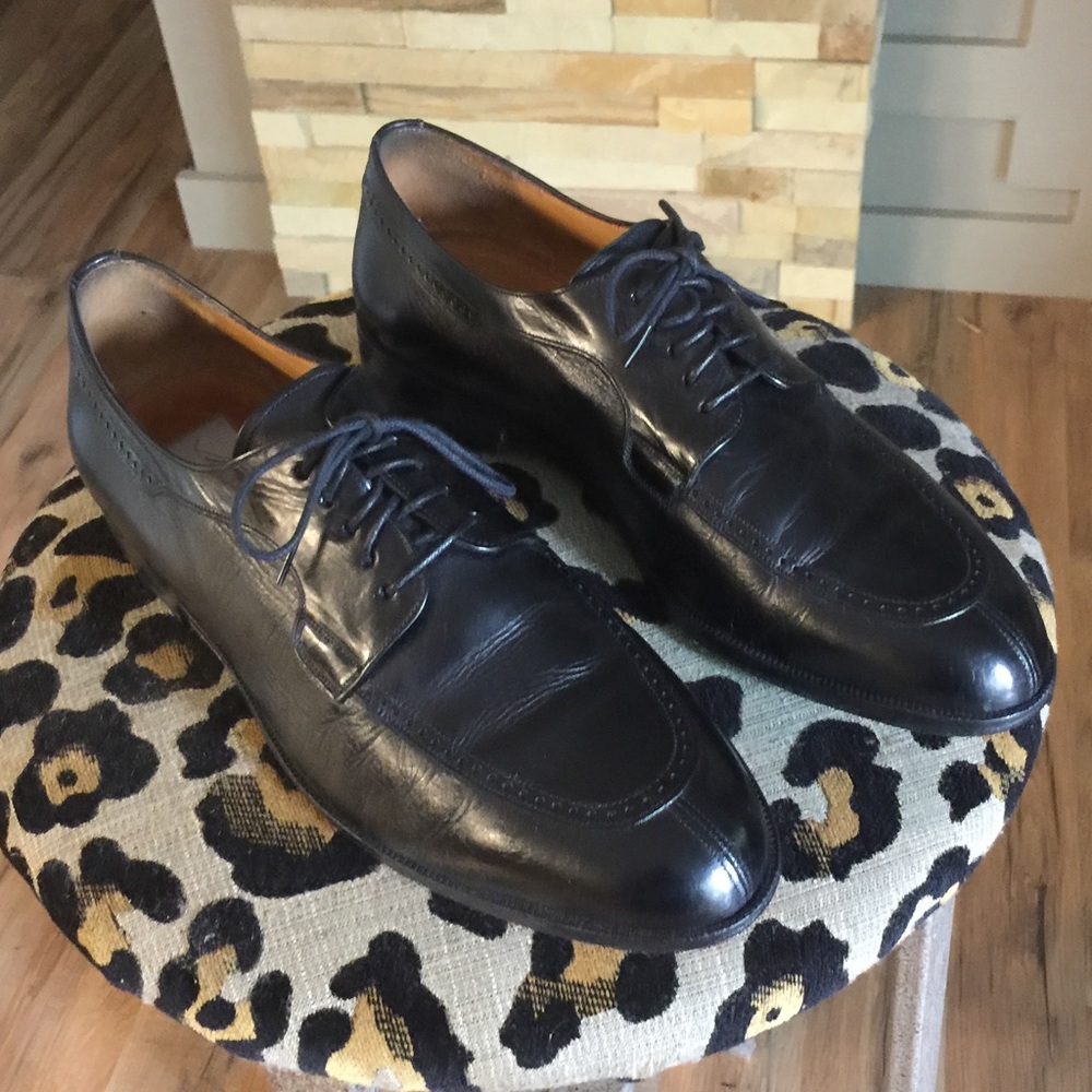 Men's Mezlan dress shoes black size 9 1/2 M
