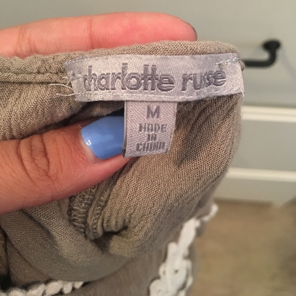 🌼Taupe Crop Top with Lacy Detail🌼 - Picture 4 of 4