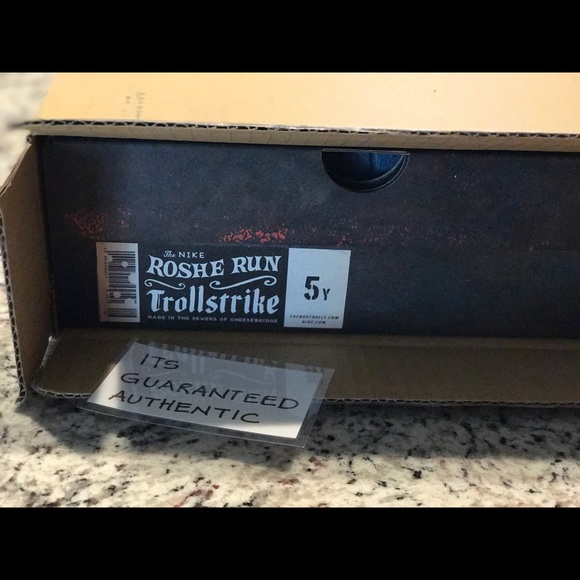 New Nike Roshe run trollstrike boxtrolls Sz 5 rare - Picture 8 of 8