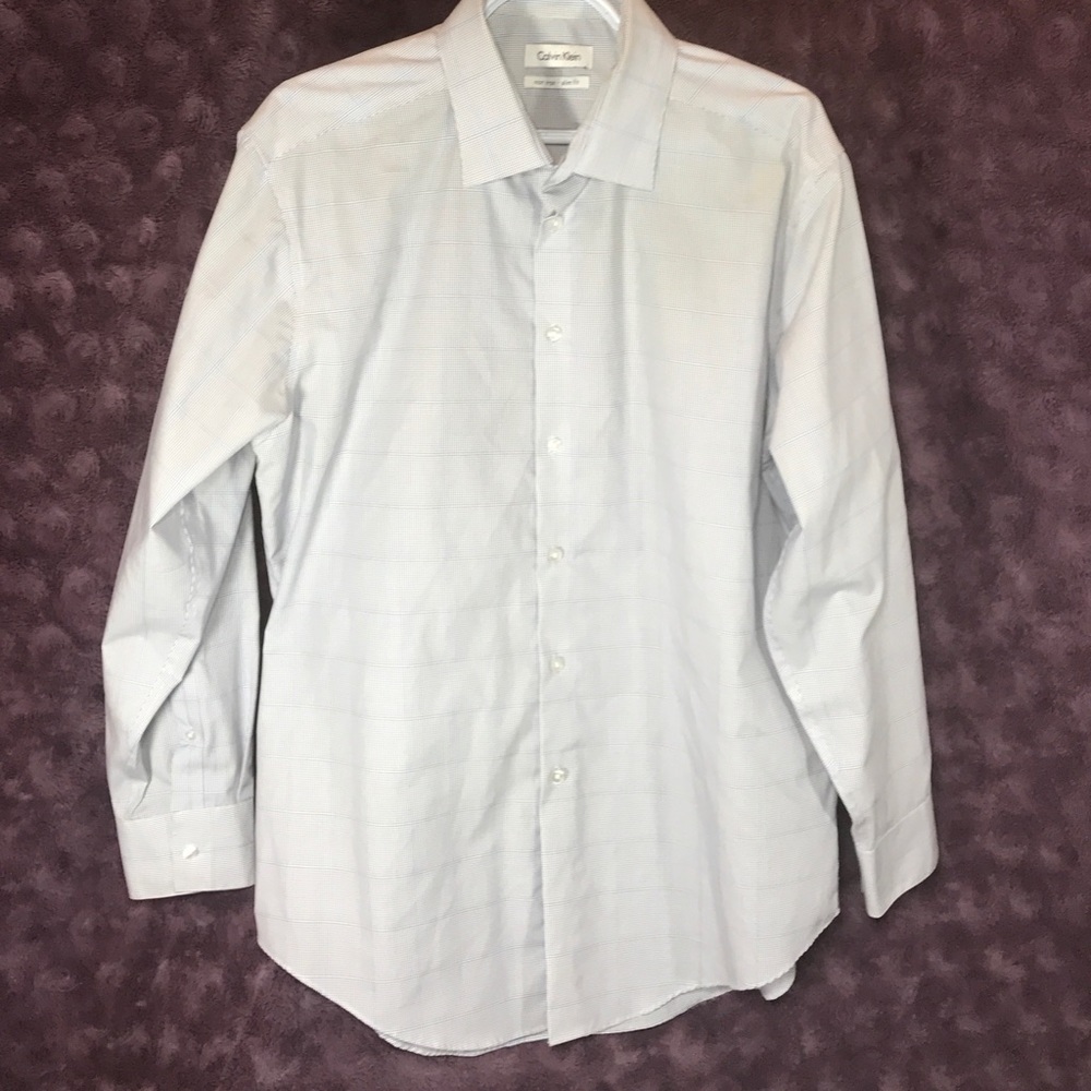 Calvin Klein Non Iron Slim Fit Button Down Shirt - Picture 2 of 3