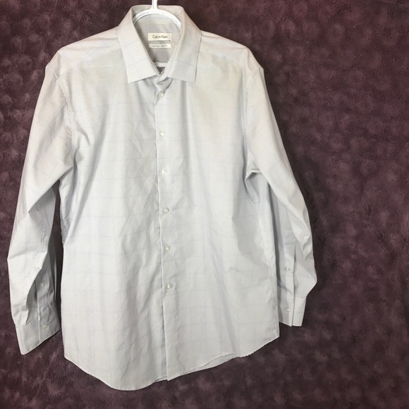 Calvin Klein Non Iron Slim Fit Button Down Shirt - Picture 3 of 3