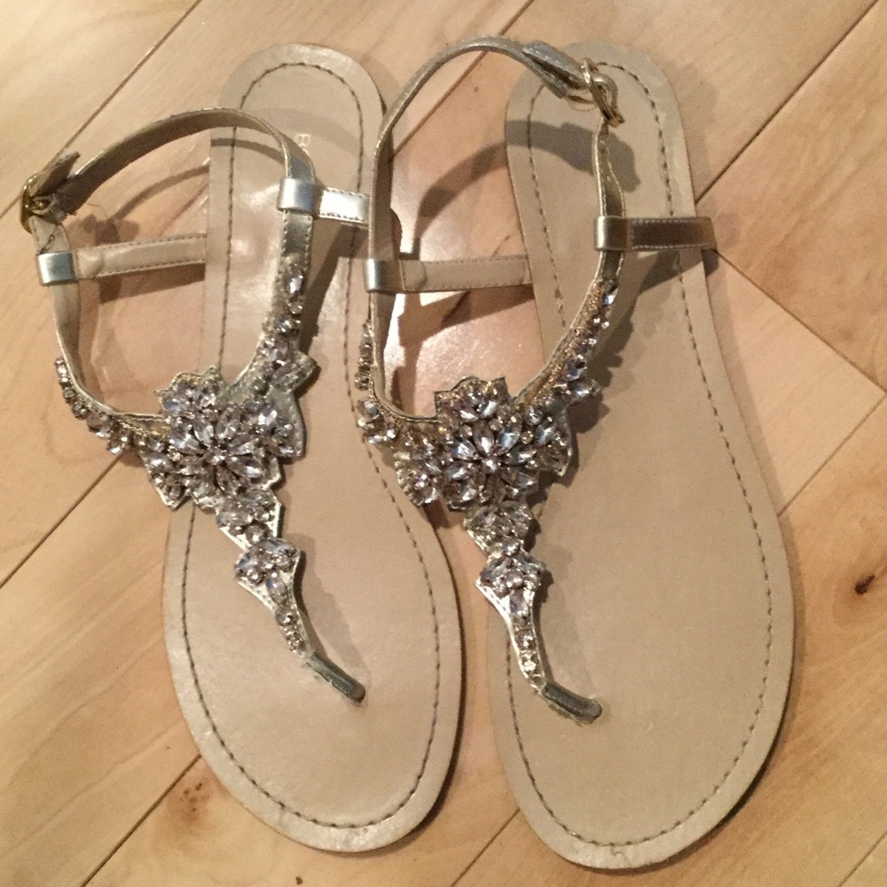 Gorgeous jeweled sandals BCBG ✅