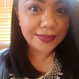 Meet your Posher, April