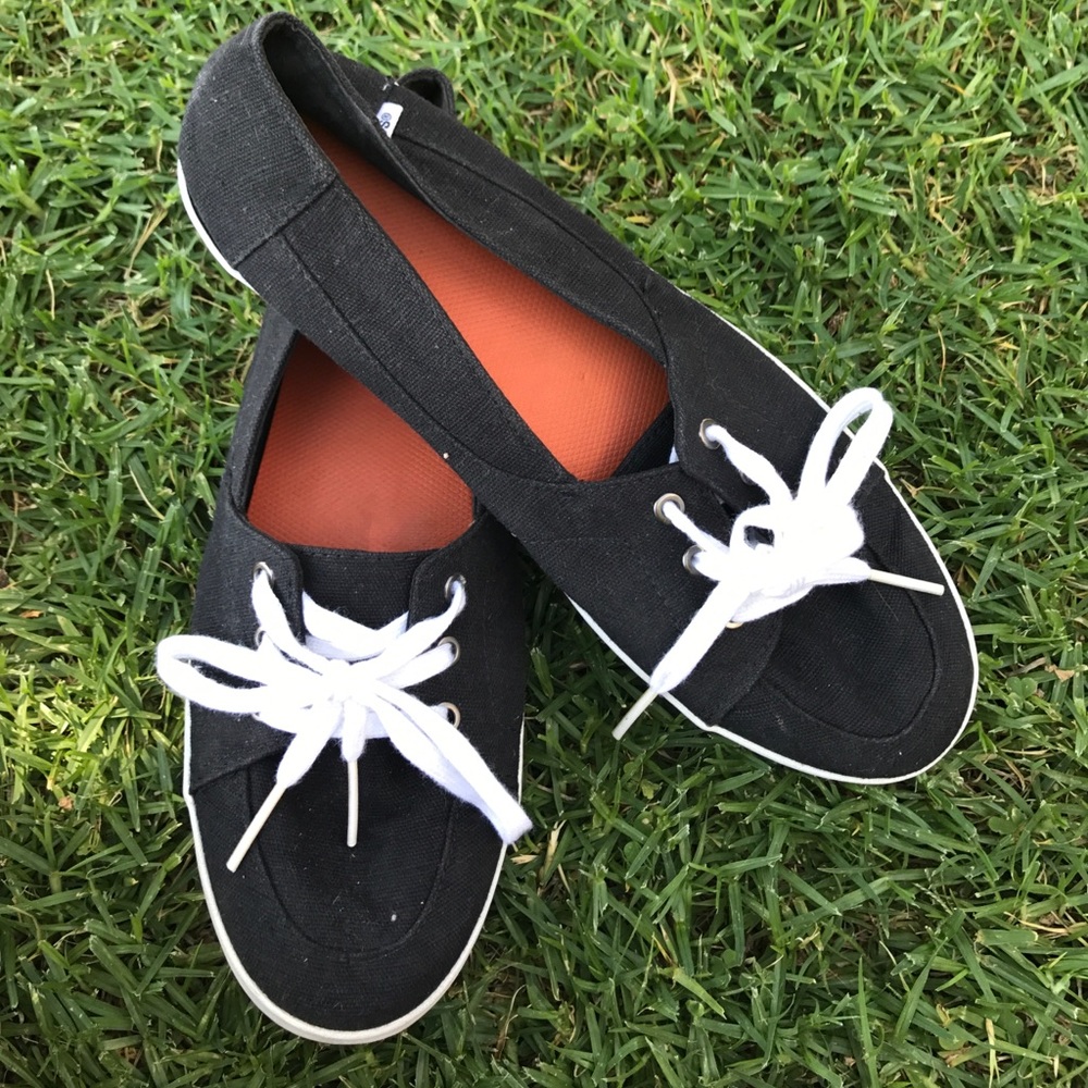 VANS • Sneakers • Size 9.5