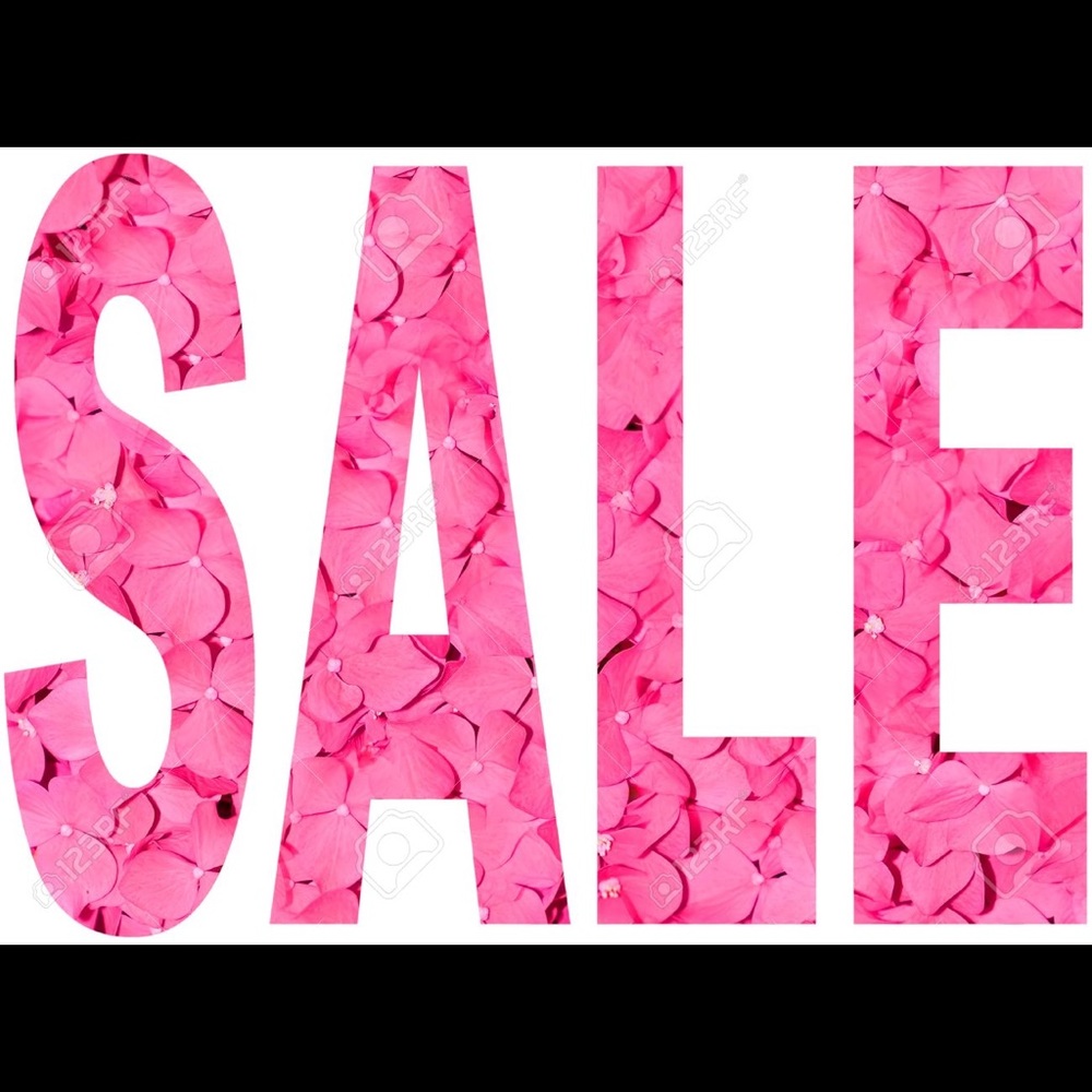💖‼️HUGE SALE ON ALL CLOTHING‼️MAKE OFFERS!!!