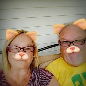 Meet your Posher, Lois