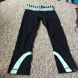 LuLu Lemon Run Inspire Mint Crop
