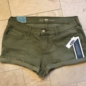 Brand new army green shorts!