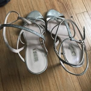 Guess Carnneya Leather Stiletto (Gold)