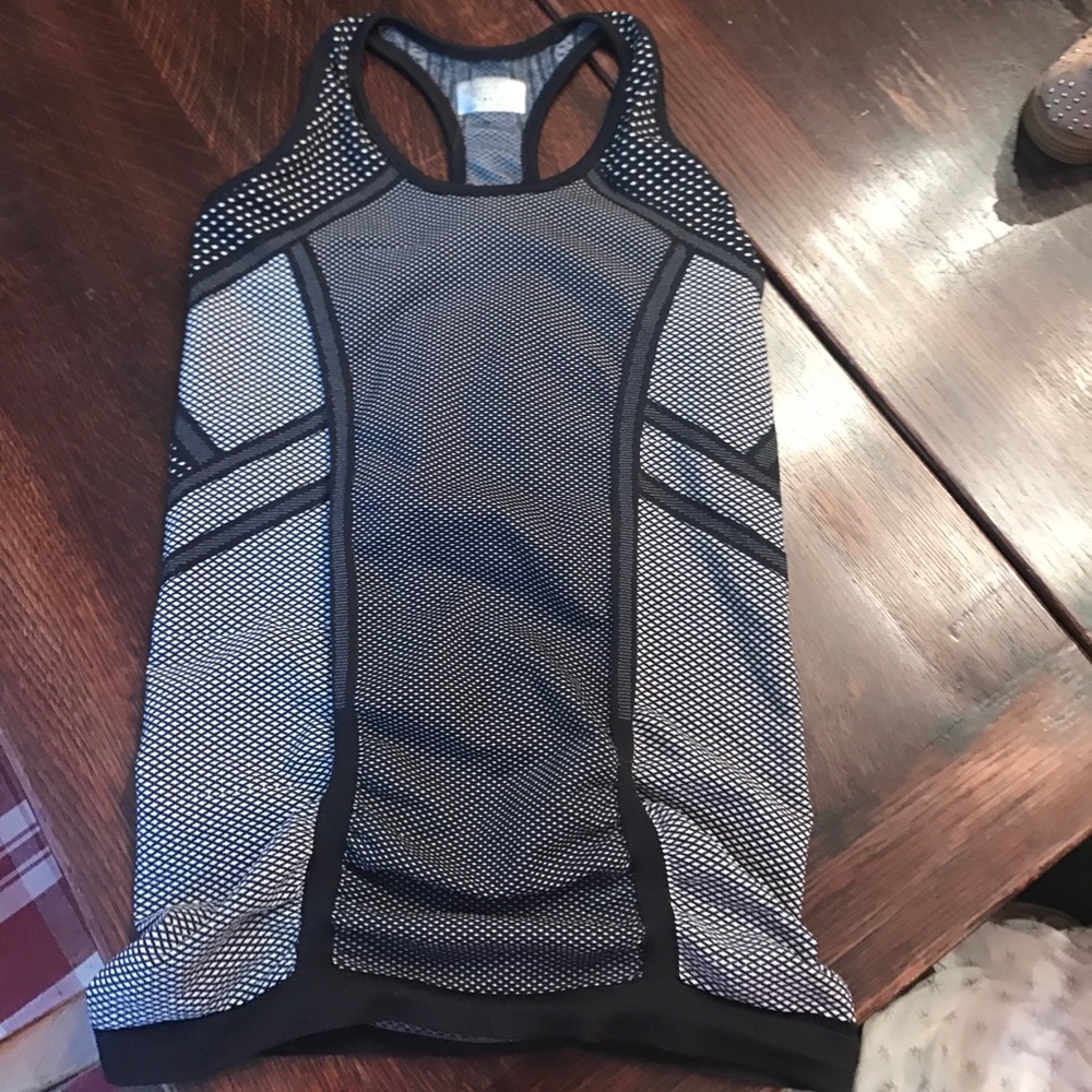 ATHLETA TANK