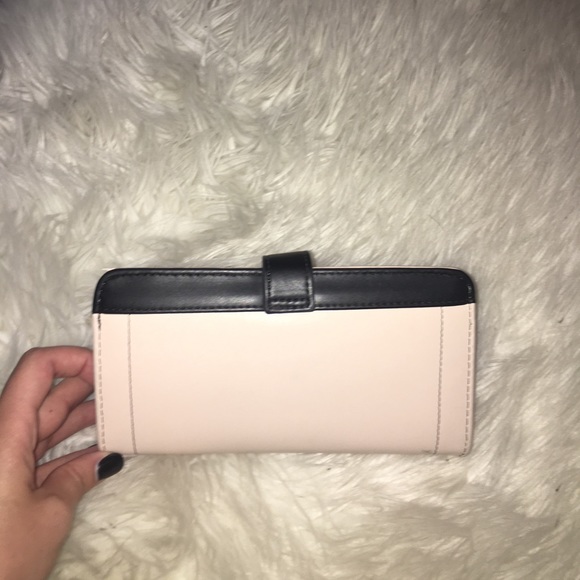 Wallet - Picture 4 of 4