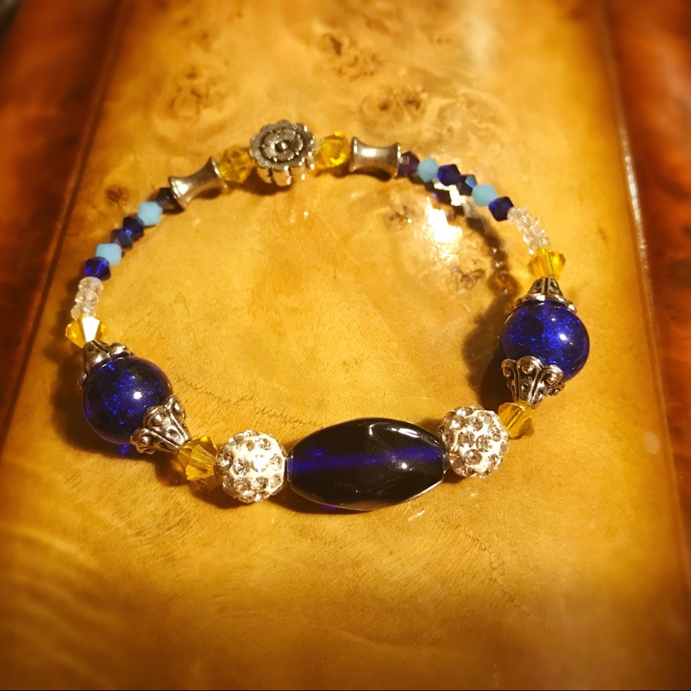Stretchy bracelet