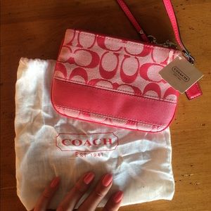 Signature Coach Wristlet- New!