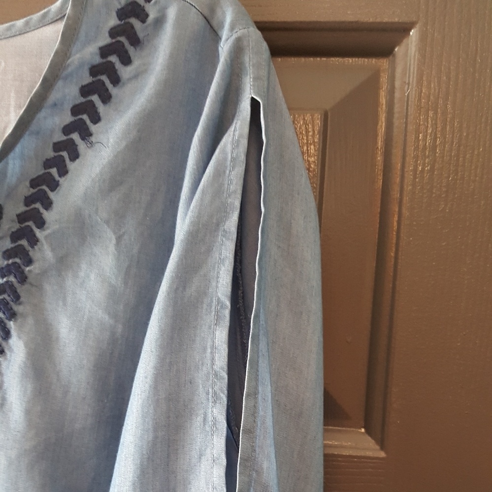 Dress - Picture 3 of 4