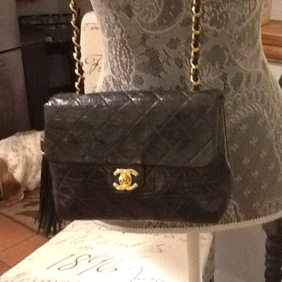 Authentic vintage Chanel handbag - Picture 2 of 8