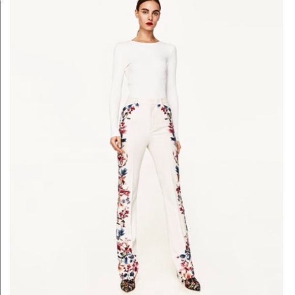NWT ZARA FLORAL SIDE PRINT FLARED TROUSERS - Picture 2 of 5