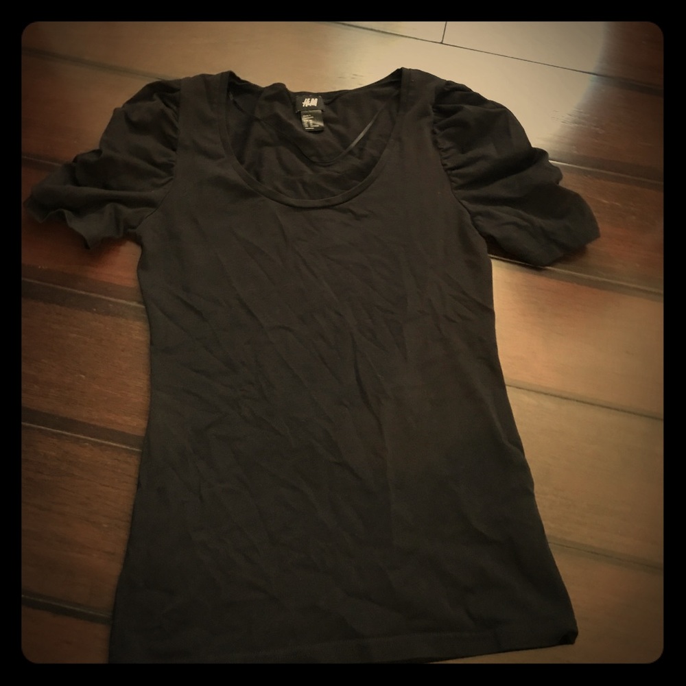 Black t shirt