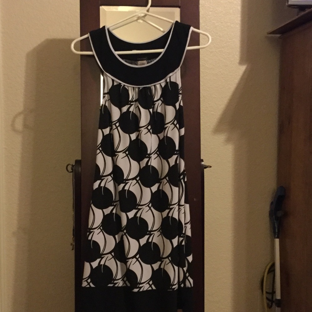 Beautiful black and white sun dress