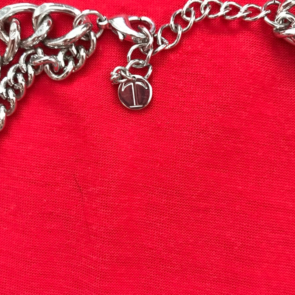 Various Necklaces - Picture 5 of 7