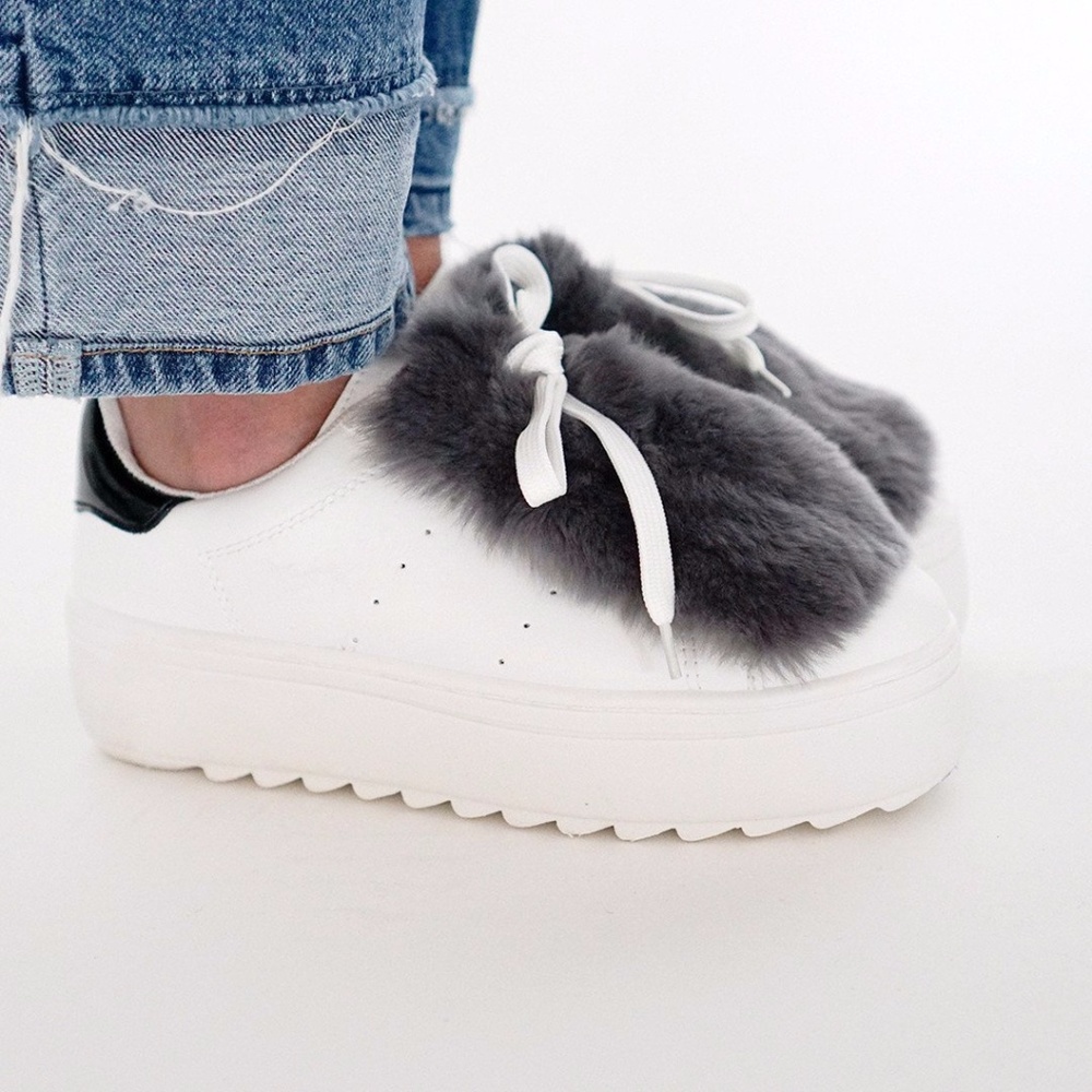 Lulli Removable Faux Fur  Sneakers - Grey