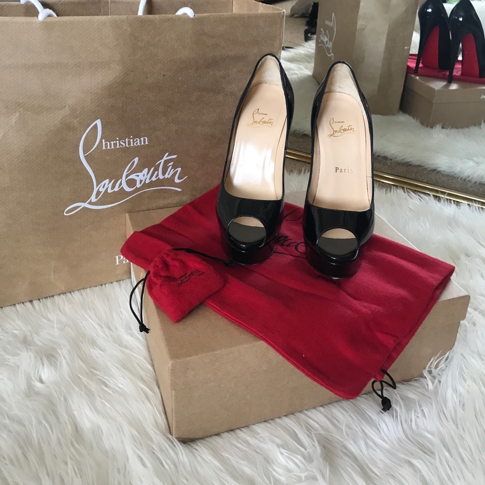 Christian Louboutin classic peep toe heels