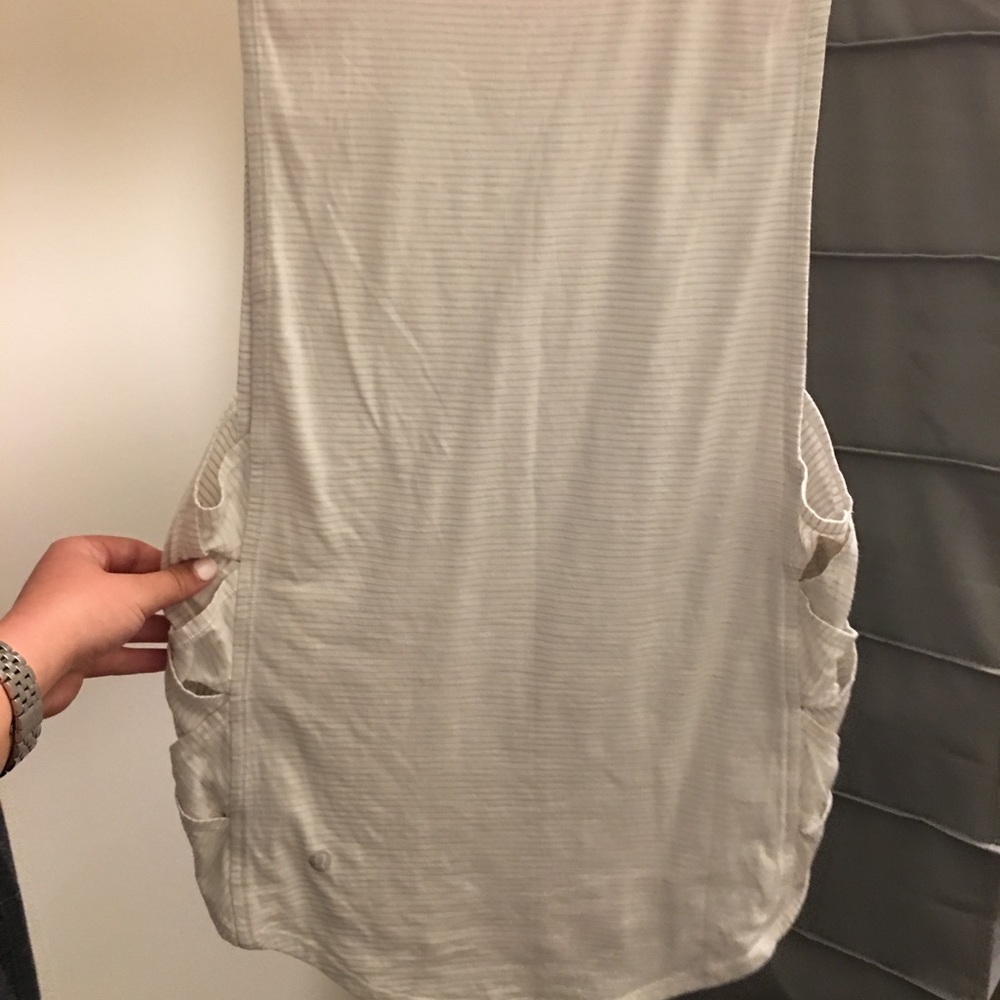 Lululemon tank