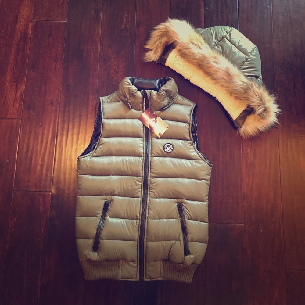 American Eagle Green Puffer Vest with Fur Hood