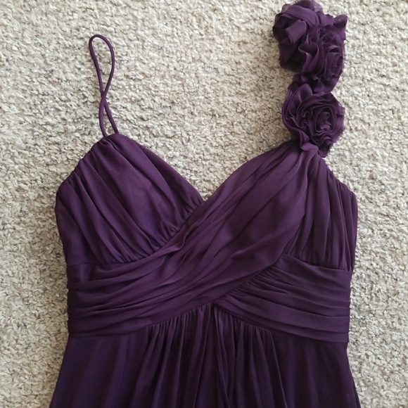 Formal Dress - Picture 3 of 4