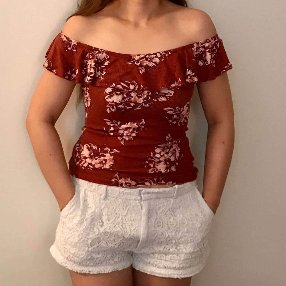 Aeropostale sexy offshoulder size S
