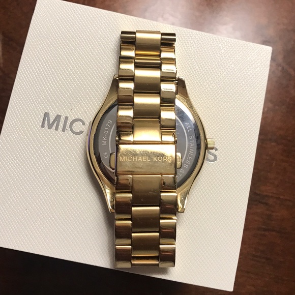 Slim-runway Gold-toned stainless steel MK watch - Picture 2 of 4