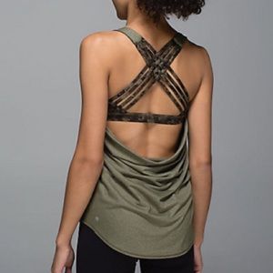 Lululemon Free to be Wild Tank sz 4