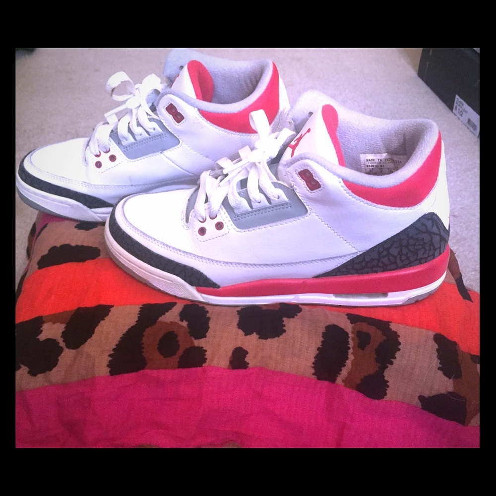Air Jordan 3 Retro "Fire Red"